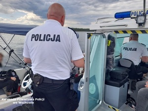 zdjęcia policyjnych wodniaków
